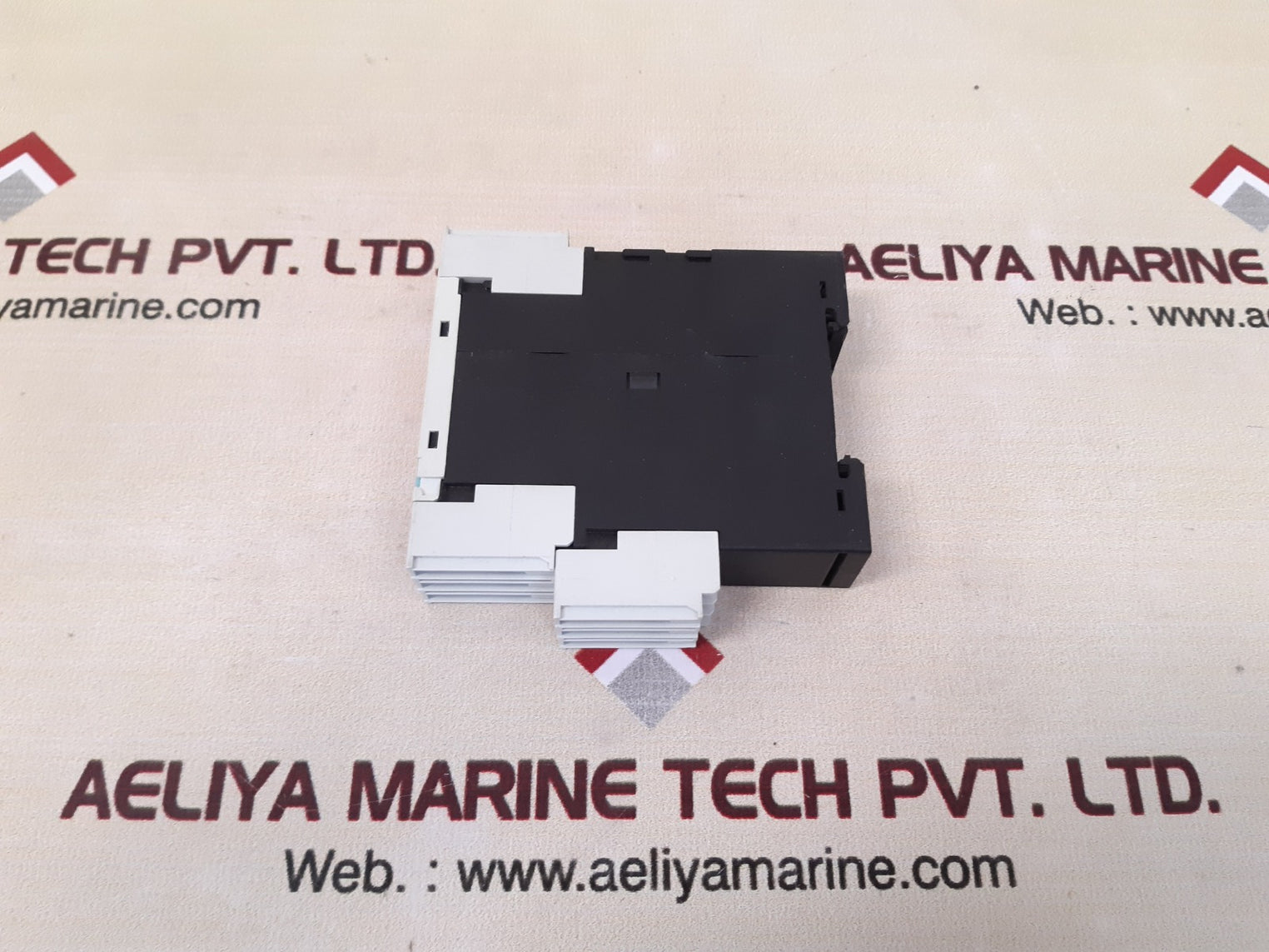 Siemens Sirius 3Rn1010-1Cm00 Thermistor Motor Protector Relay 220-240V Ac