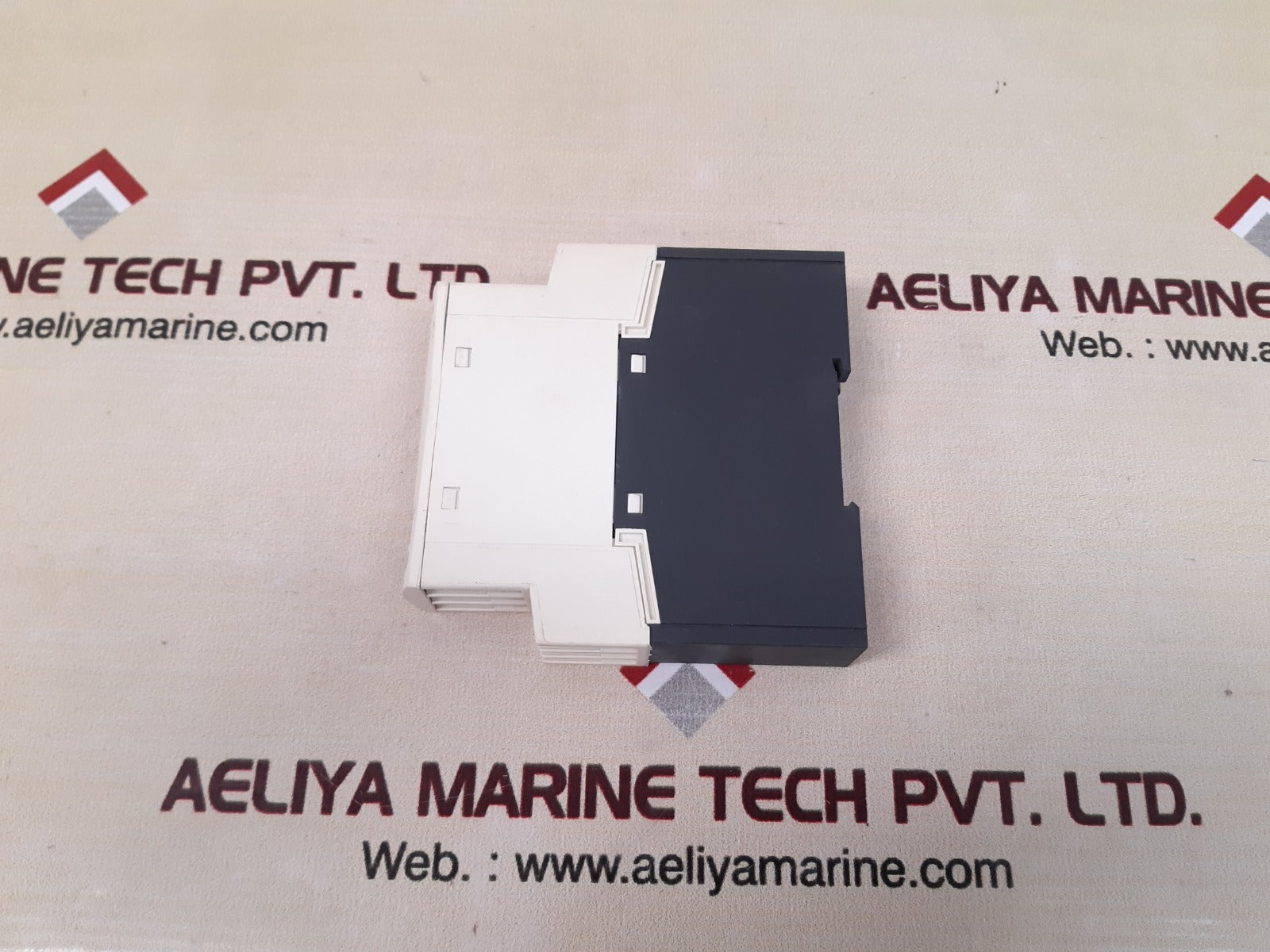 Schneider Electric Lt3Sm00M Thermistor Protection Relay 115/230V 50/60Hz