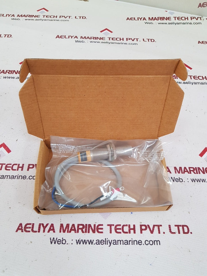 Omron tl-xp5 proximity switch