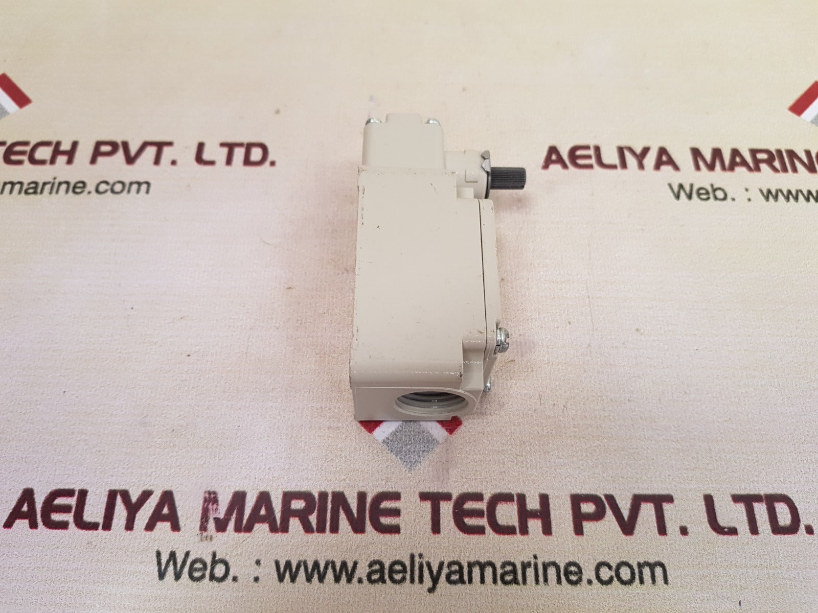 Azbil 1Ls9-j Micro Switch