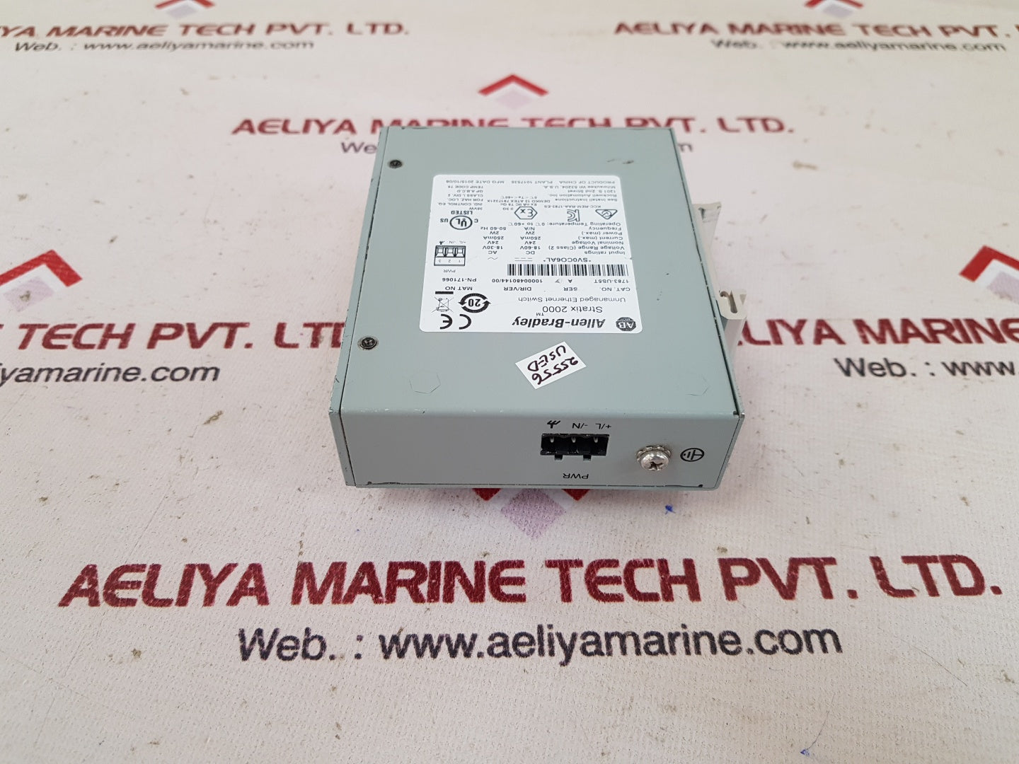 Allen-bradley 1783-us5t stratix 2000 unmanaged ethernet switch ser.a 