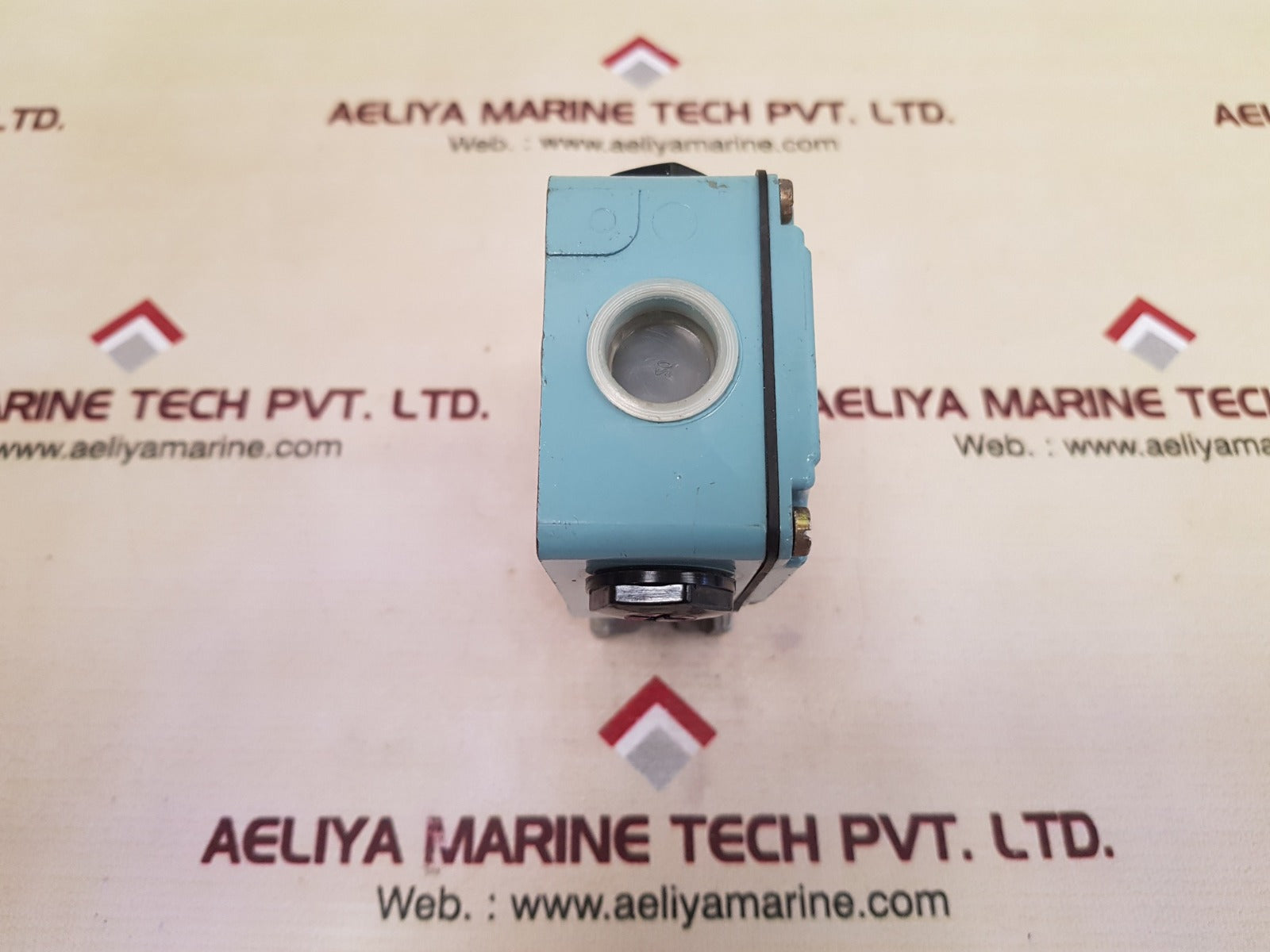 Telemecanique Xy2-ch 112 Limit Switch