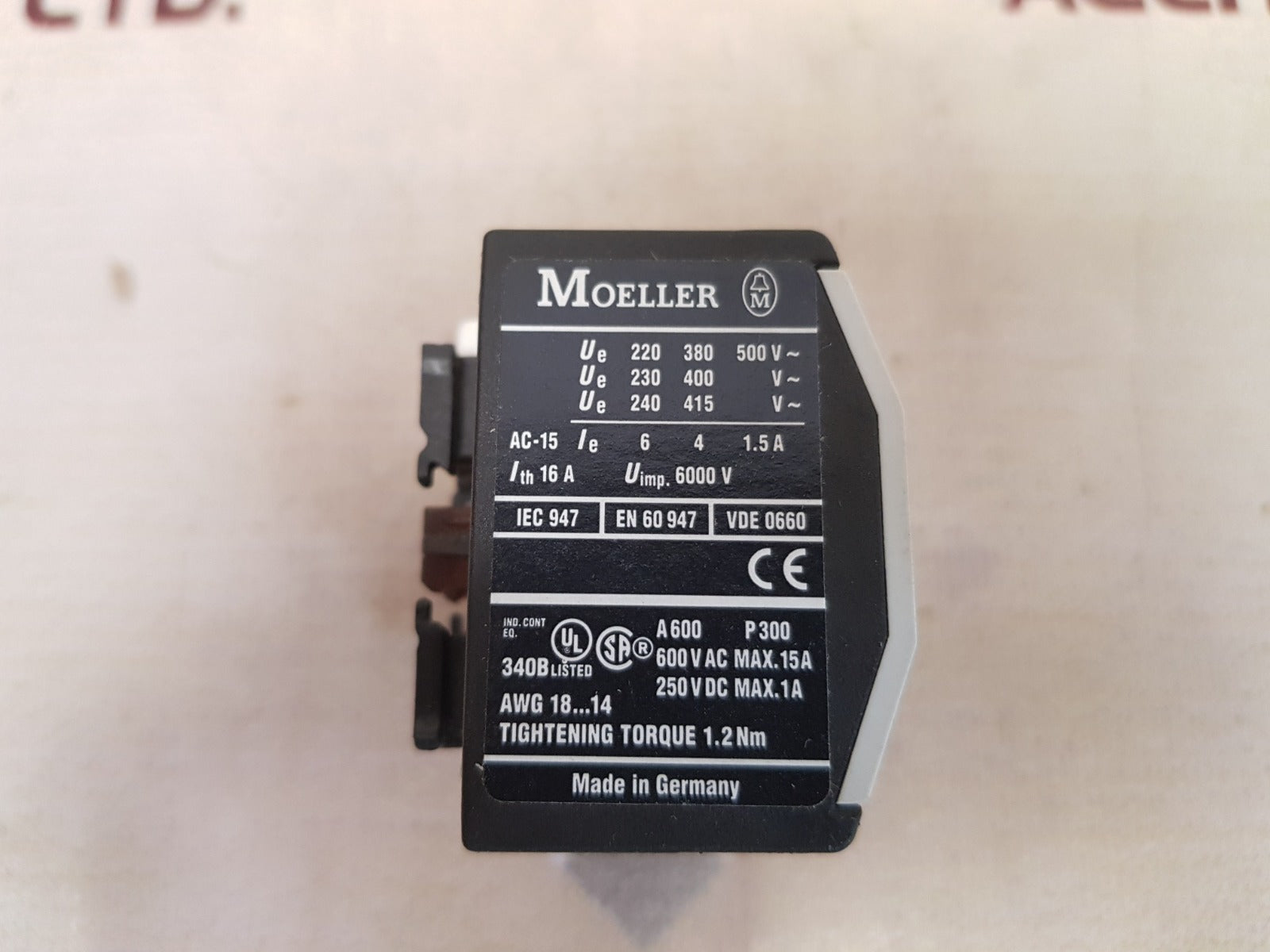 Moeller 04 Dil Auxiliary Contact Block 600Vac Max 15A, 250Vdc Max 1A