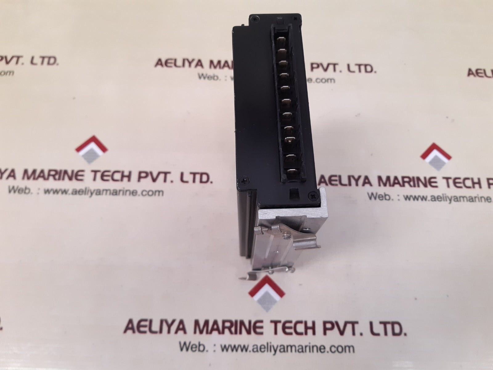 Power-one 24H1901-2R Dc-dc Converter