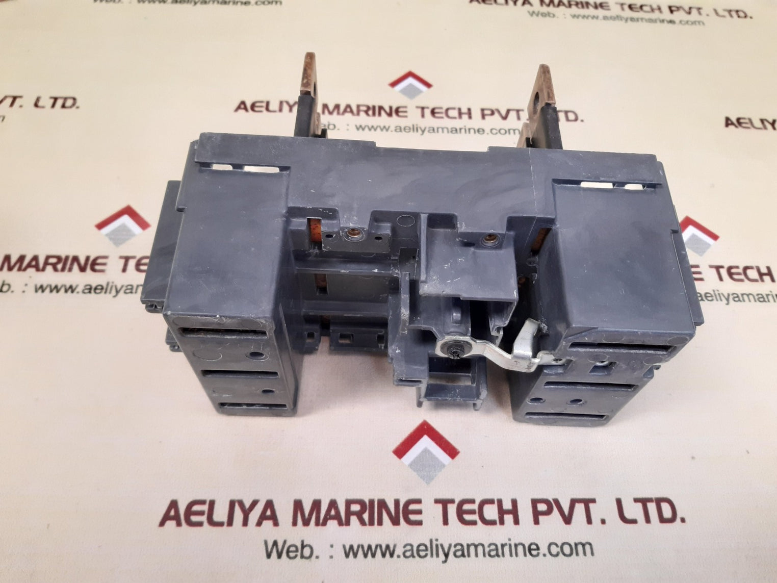 Siemens 3Vl9300-3He00 Rotary Drive With 3Vl9300-4Pa30 Socket