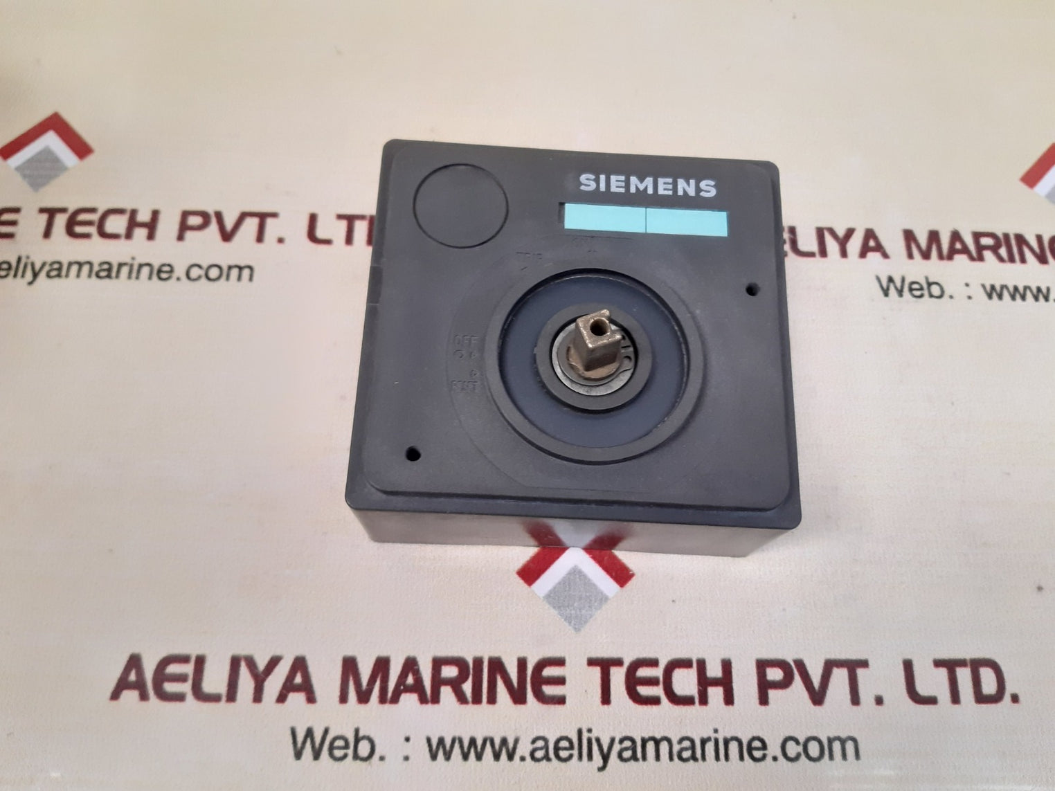 Siemens 3Vl9300-3He00 Rotary Drive With 3Vl9300-4Pa30 Socket