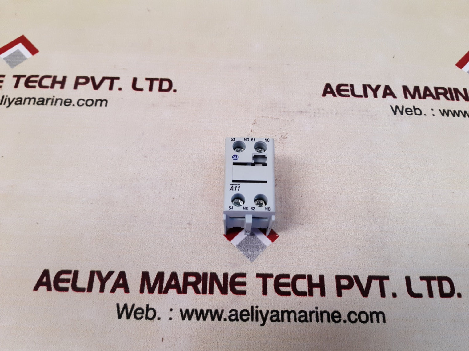 Allen-bradley 100-fa11 ser.b auxiliary contact