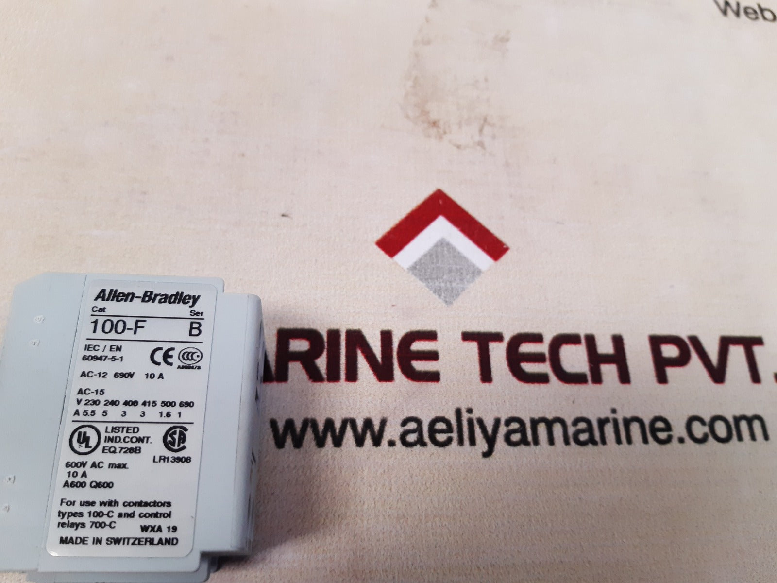 Allen-bradley 100-fa11 ser.b auxiliary contact