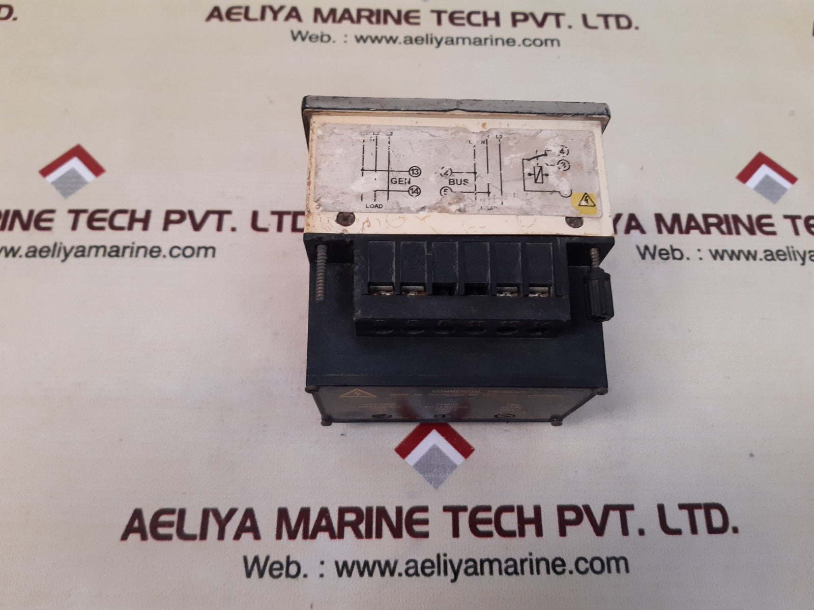 Crompton 244-14gg-szbx-fq-sm synchro check relay