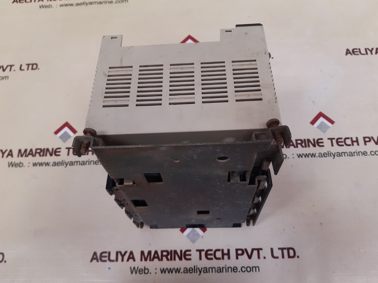 Omron C200H-ia222/C200H-oc225/Pa204 I/O Power Supply Unit With Base