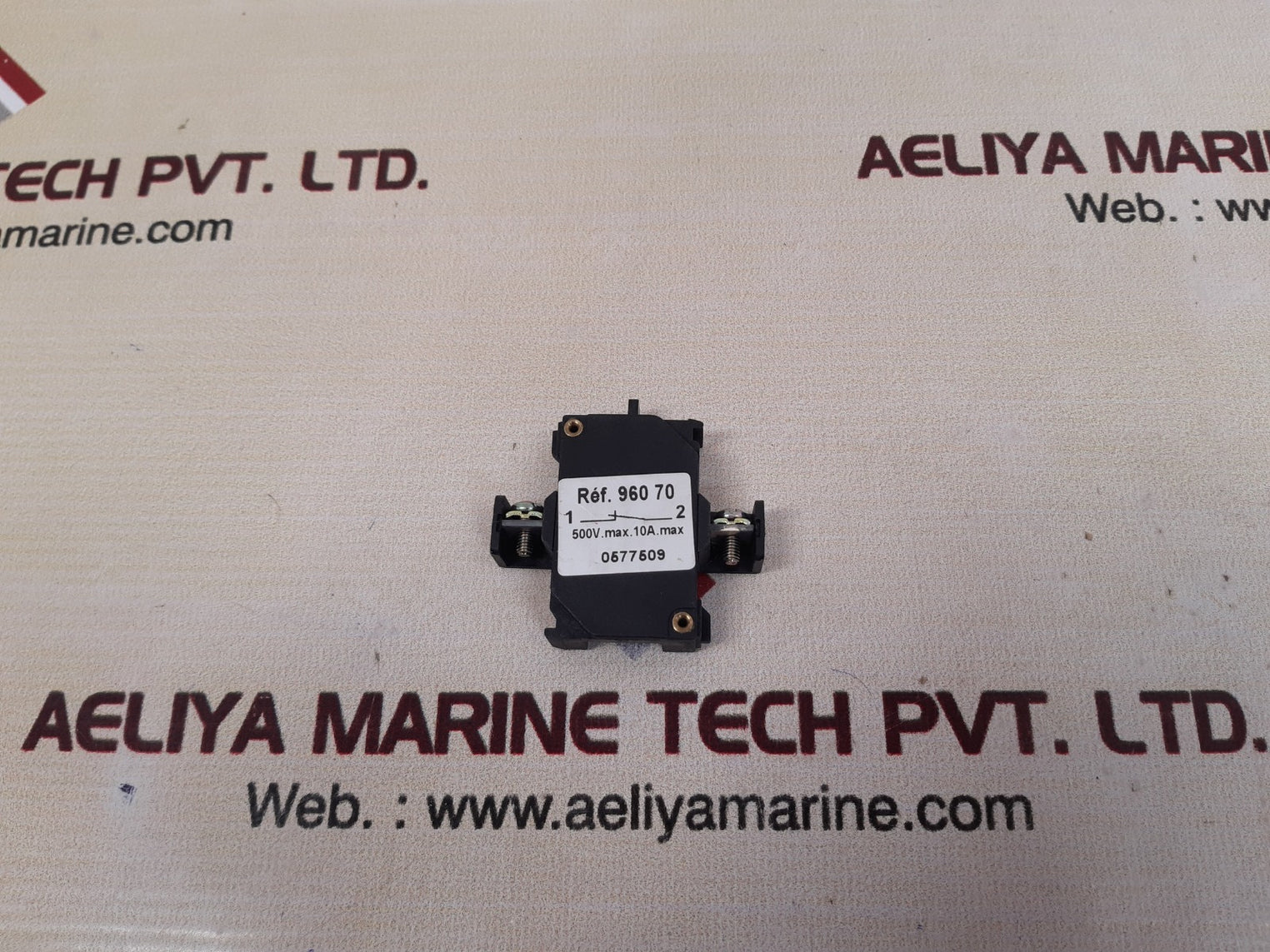 Set of 2x A.t.x. aux c socket 500v 10a