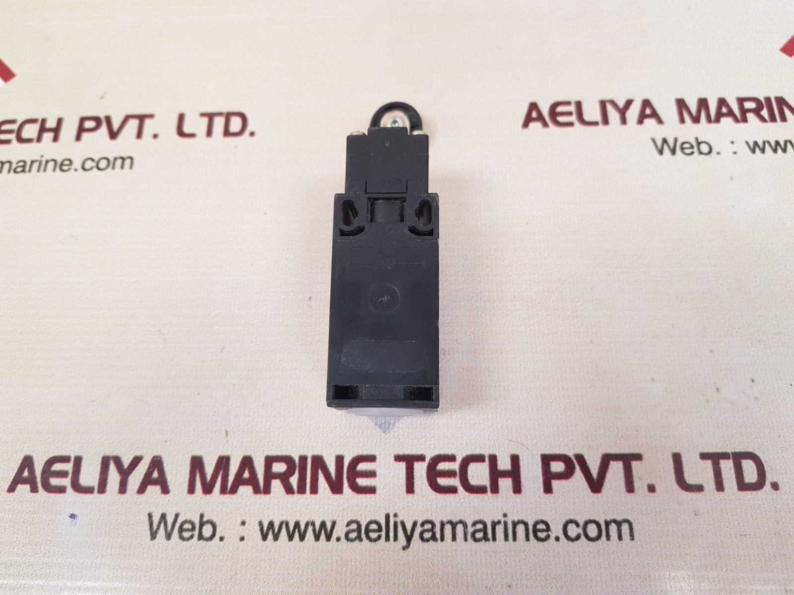 Telemecanique xck-p118 limit switch 