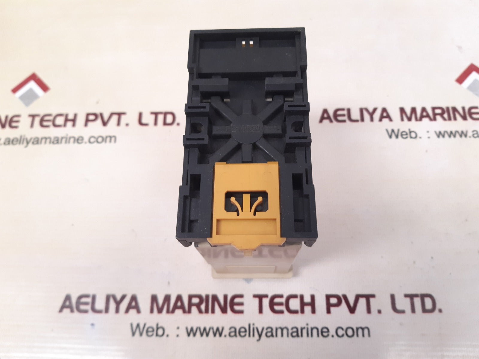 Omron Se-sp2N Motor Relay 200/220/240Vac Time 1 To 10 Sec