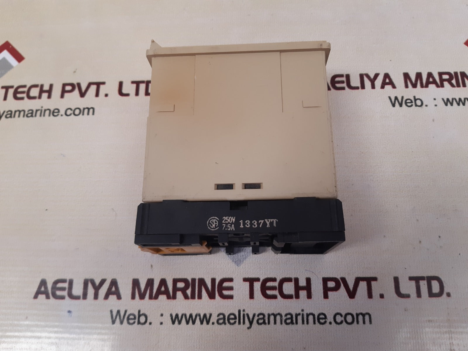 Omron Se-sp2N Motor Relay 200/220/240Vac Time 1 To 10 Sec