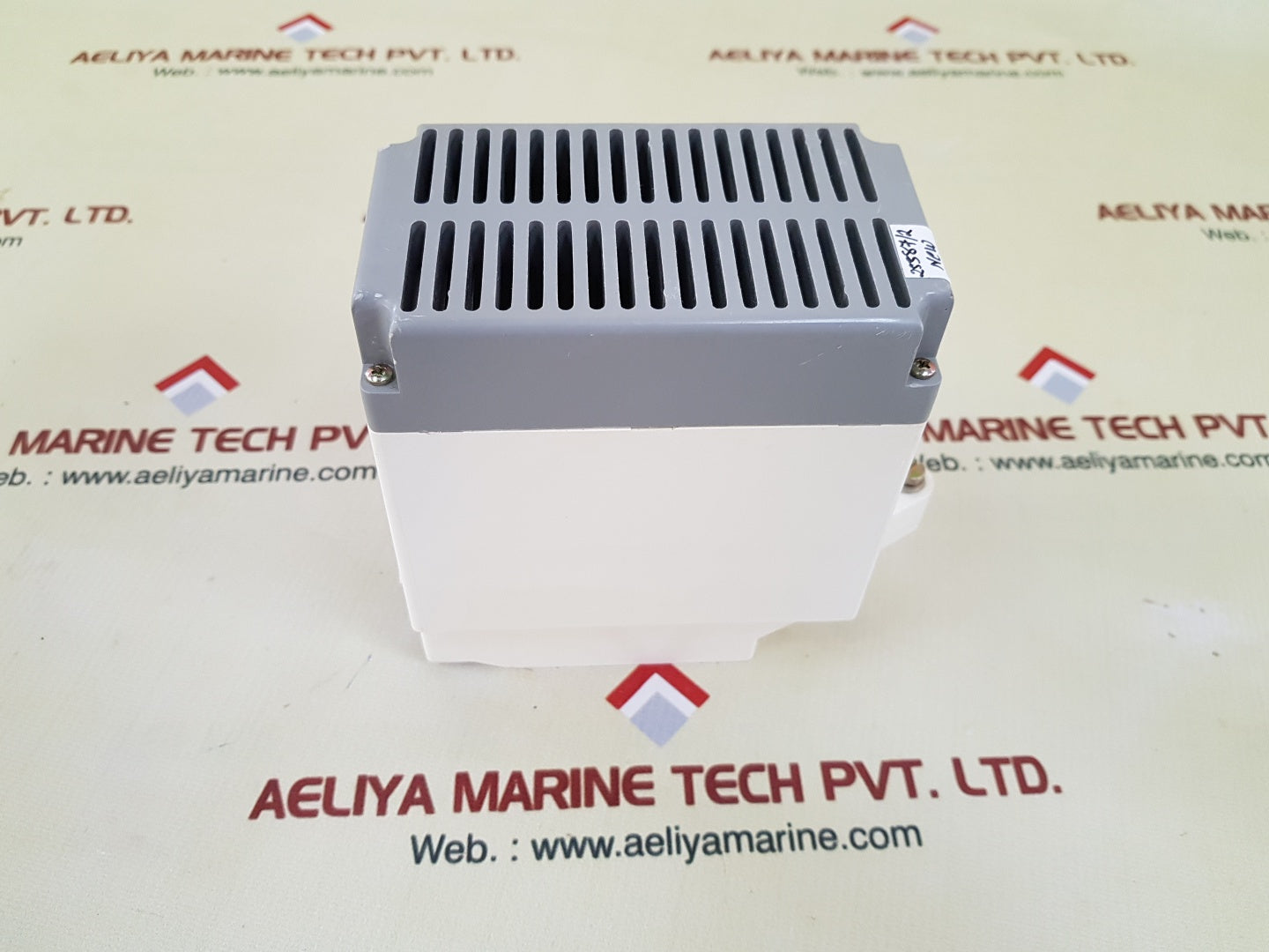 Abb sace  uxab 269399 r 011