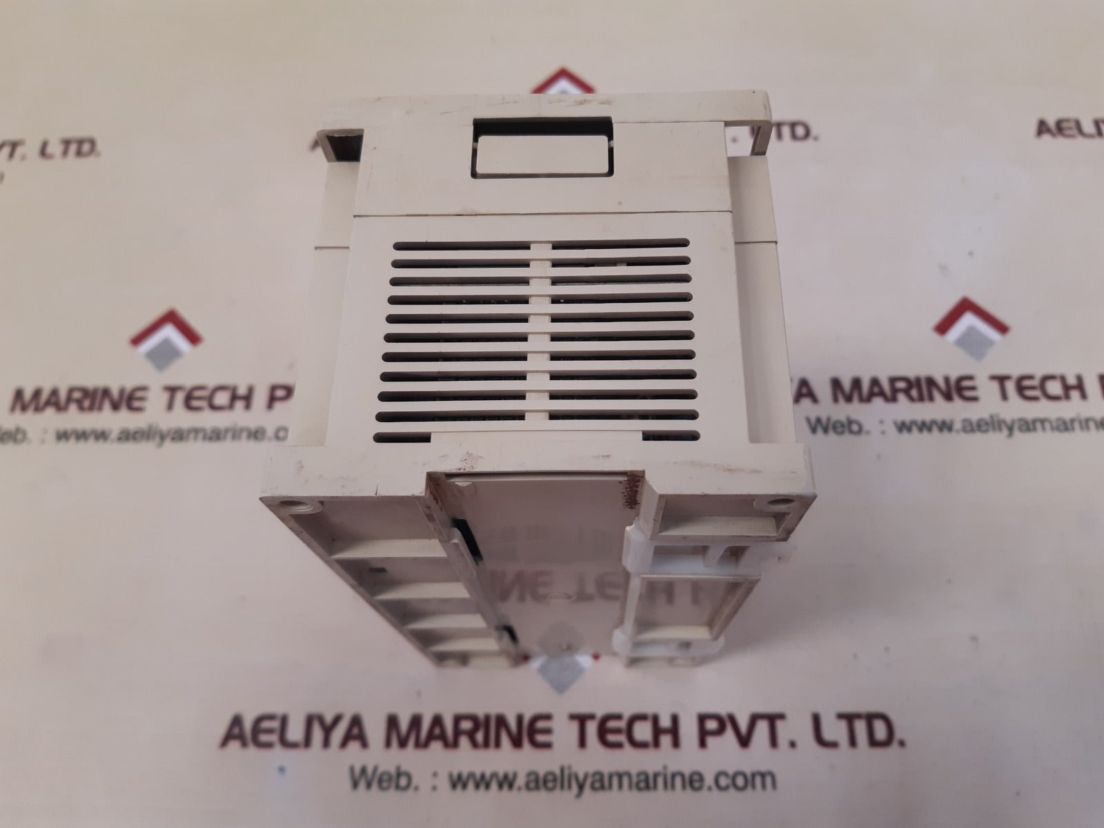 Mitsubishi Melsec Fx2N-48Mr-es/Ul Programmable Controller 100-240Vac 50/60Hz