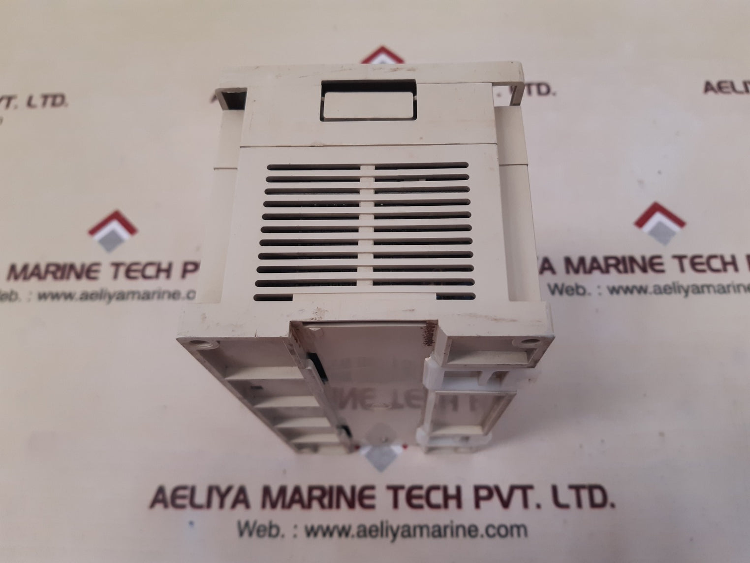 Mitsubishi Melsec Fx2N-48Mr-es/Ul Programmable Controller 100-240Vac 50/60Hz