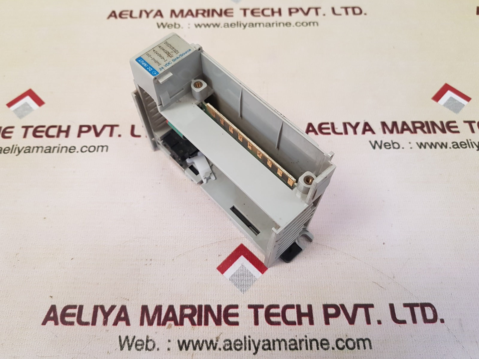 Allen-bradley 1769-iq16 ser a compact i/o 16 pt. input module