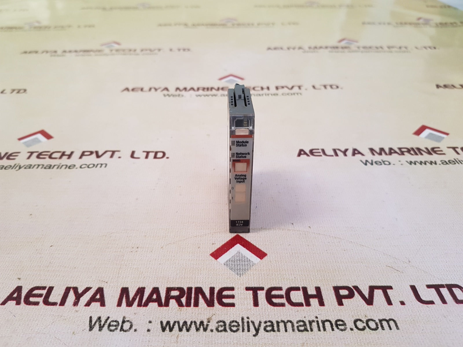 Allen-bradley 1734-ie2V Ser C Analog Voltage Input Module 96408073