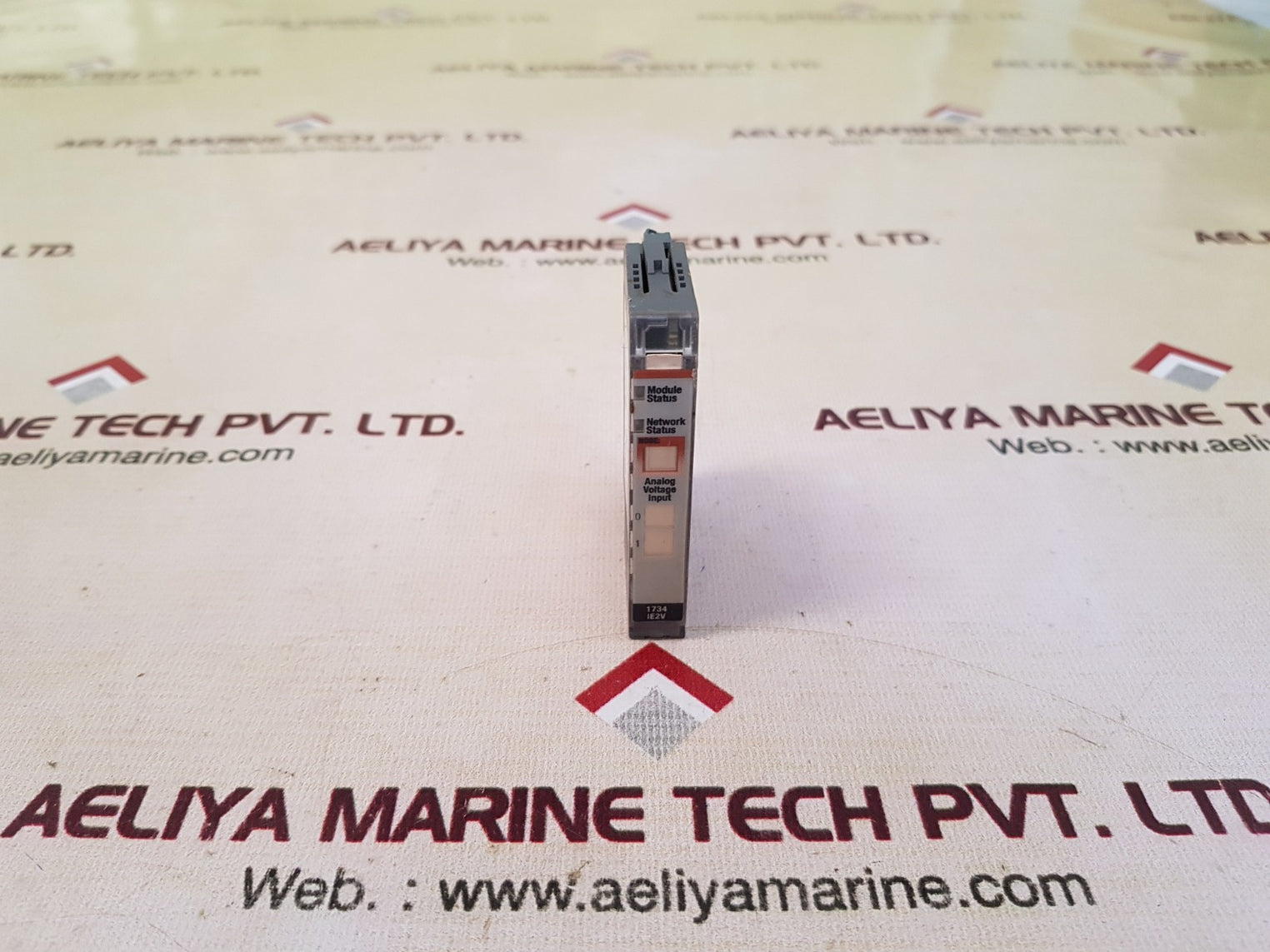 Allen-bradley 1734-ie2V Ser C Analog Voltage Input Module 96408073