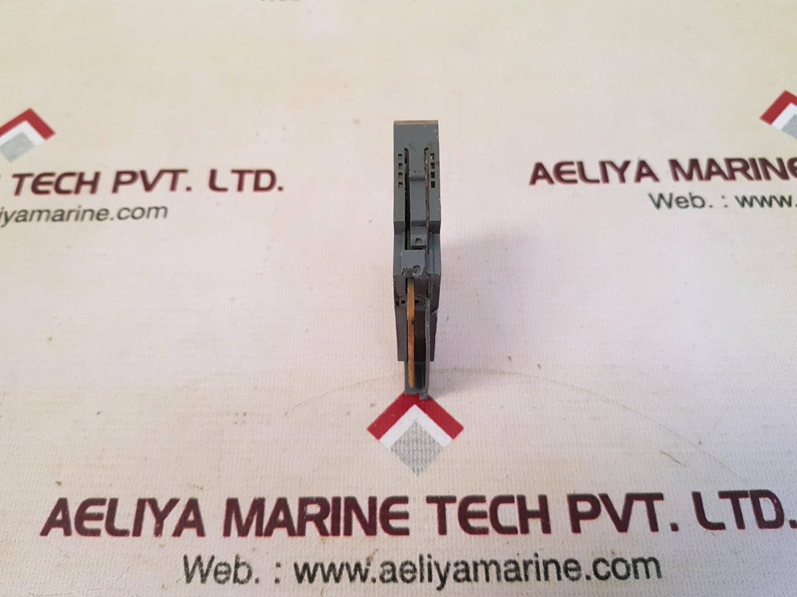Allen-bradley 1734-ie2V Ser C Analog Voltage Input Module 96408073