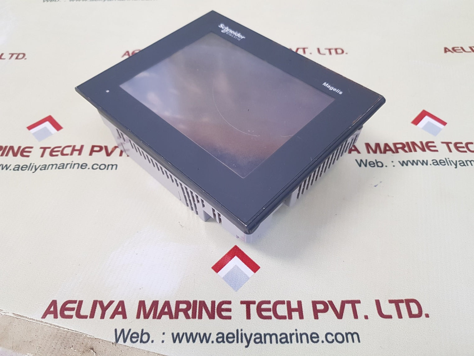 Schneider Electric Xbtgt2220 Magelis Digital Touch Screen Panel 24V Dc 0.98A