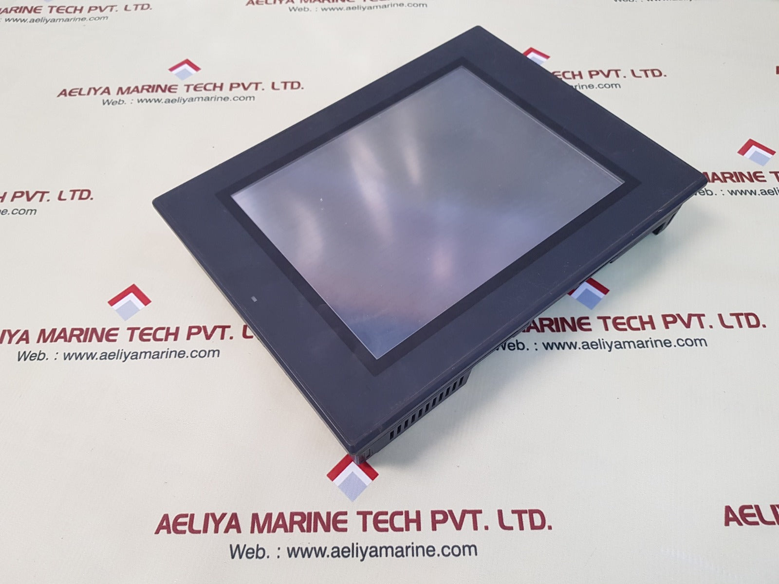 Keyence Vt3-v10 Touch Screen Panel 100-240V Ac 50/60Hz 65Va