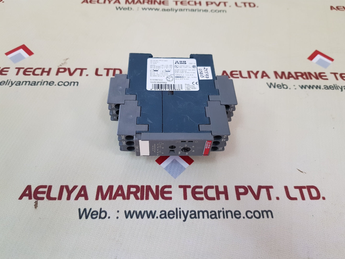 Abb c561.01 time delay relay 1sar310020r0002