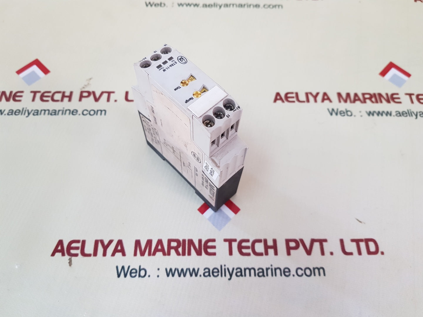 Klockner moeller etr4-11-w timing relay on-delayed