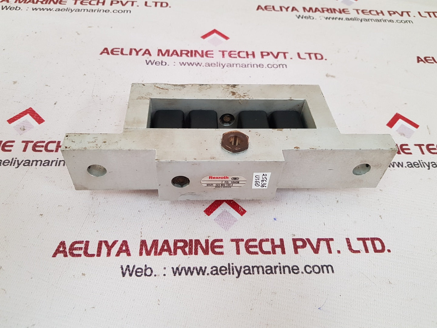 Rexroth 323 862 105 2 quad valve unit