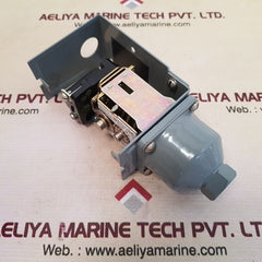 Allen-bradley 836-c3 ser.a pressure switch 80 psi/5.5bar