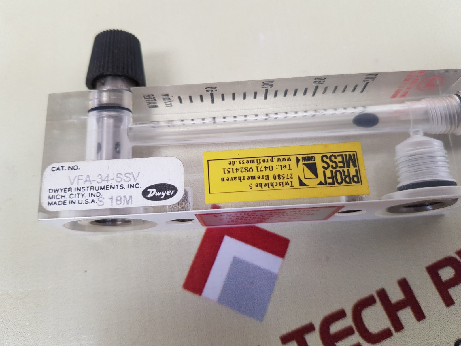 Dwyer Vfa-34-ssv Flowmeter 50 To 220 Cc/Min Water