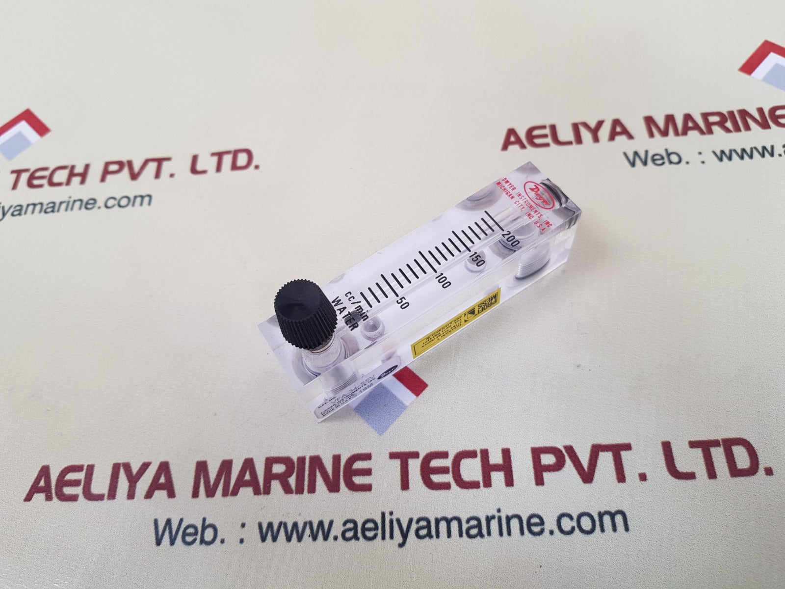 Dwyer Vfa-34-ssv Flowmeter 50 To 220 Cc/Min Water