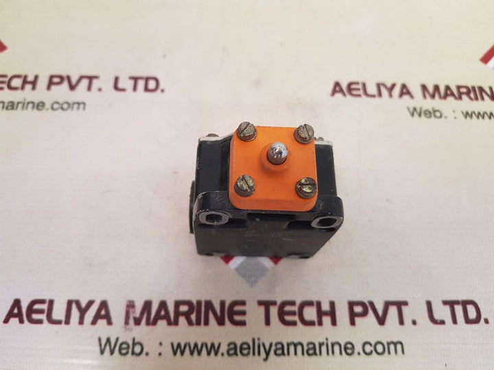 Siemens 3se3 100-1b limit switch