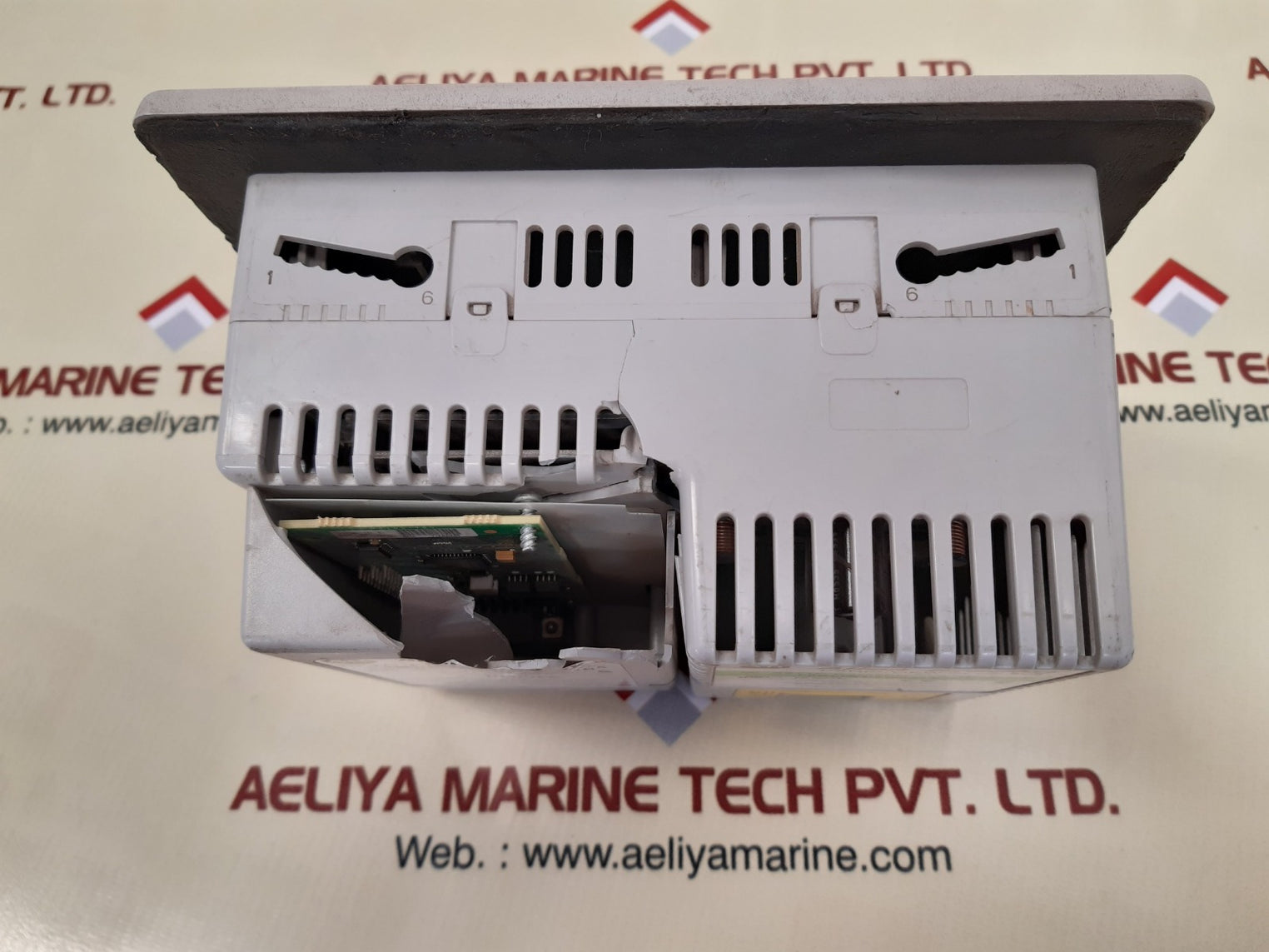 Allen-bradley 2711P-k4M20D Ser A Panel View Plus 400 Interface Panel 24Vdc 25W