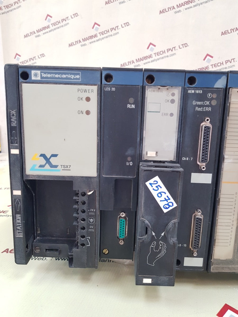 Telemecanique tsx7,tsxrkn82,les 20,aem 16 02,aem 1613, tsx det 32 42 module rack 