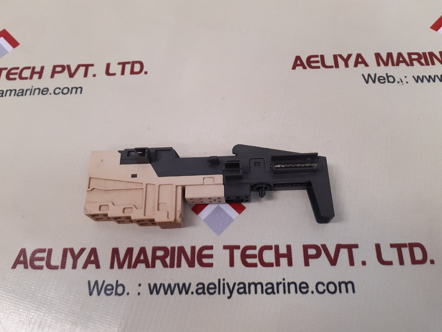 Siemens 6Es7 193-4Cc30-0Aa0 Terminal Module