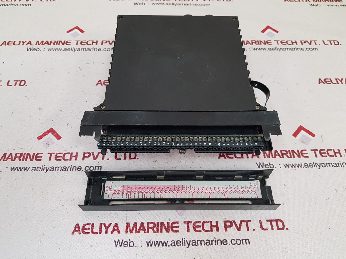 Telemecanique tsx-dst-3292 output module
