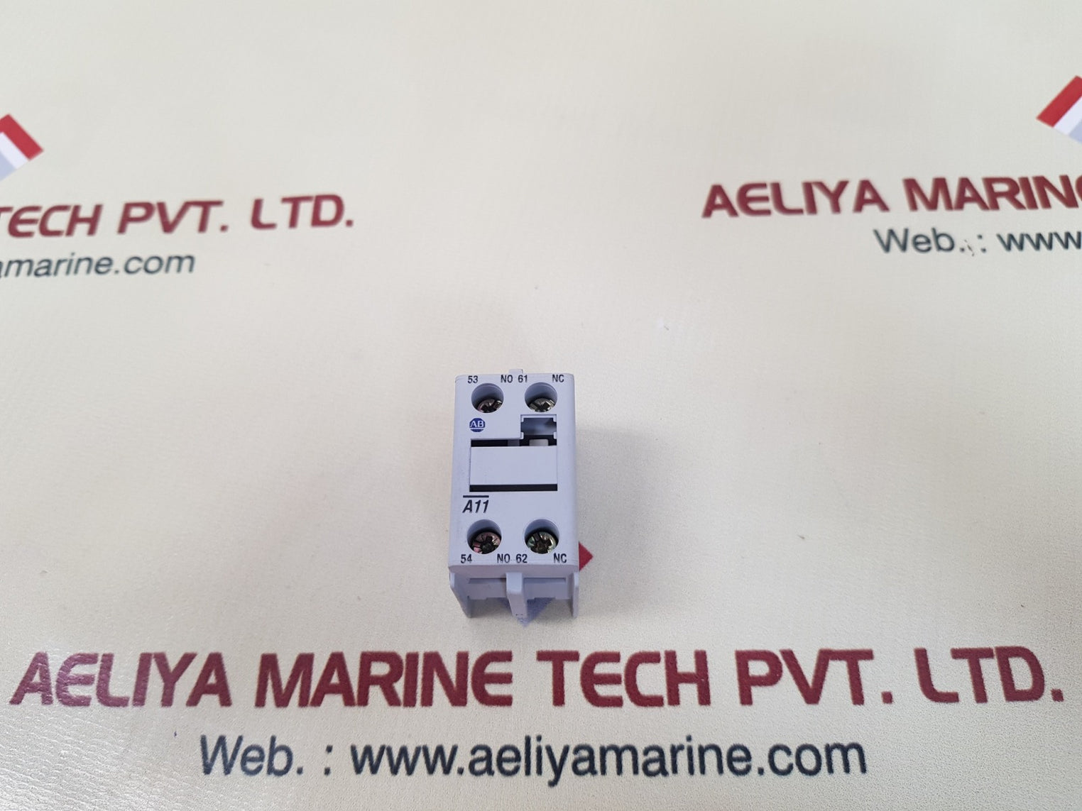 Allen-bradley 100-f ser b auxiliary switch nwa 19