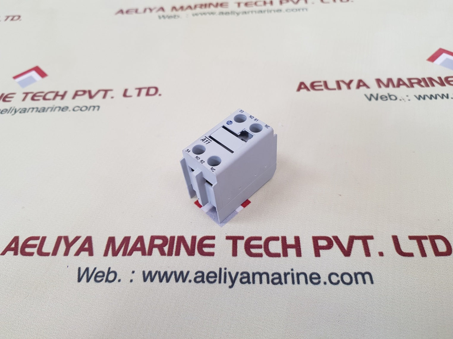 Allen-bradley 100-f ser b auxiliary switch nwa 19