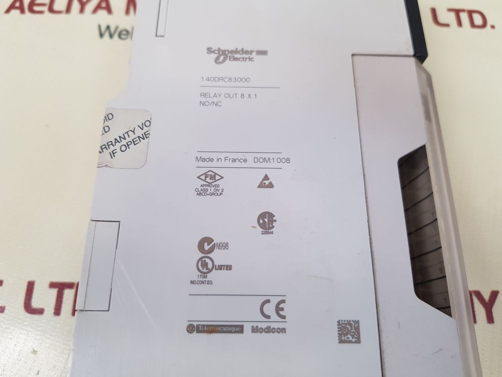 Schneider 140drc83000 modicon output module