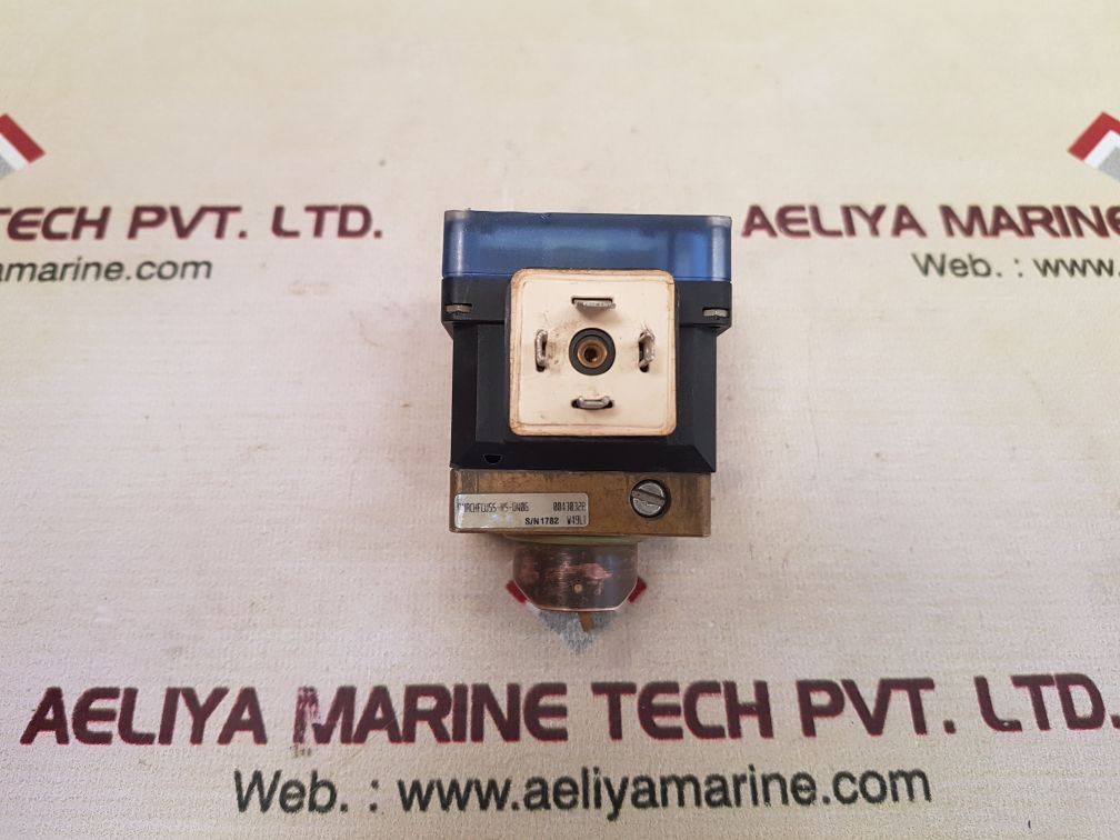 Burkert se32 flow switch 0.3-10 m/s