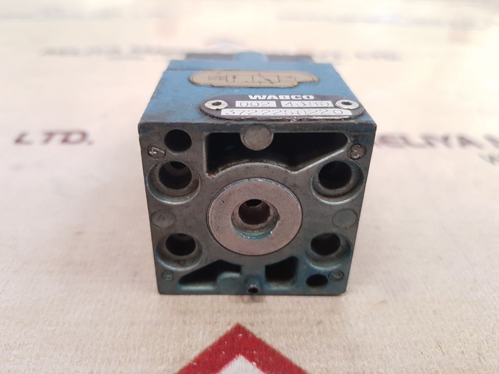 Wabco 3722250220 pneumtic direction valve 10 bar