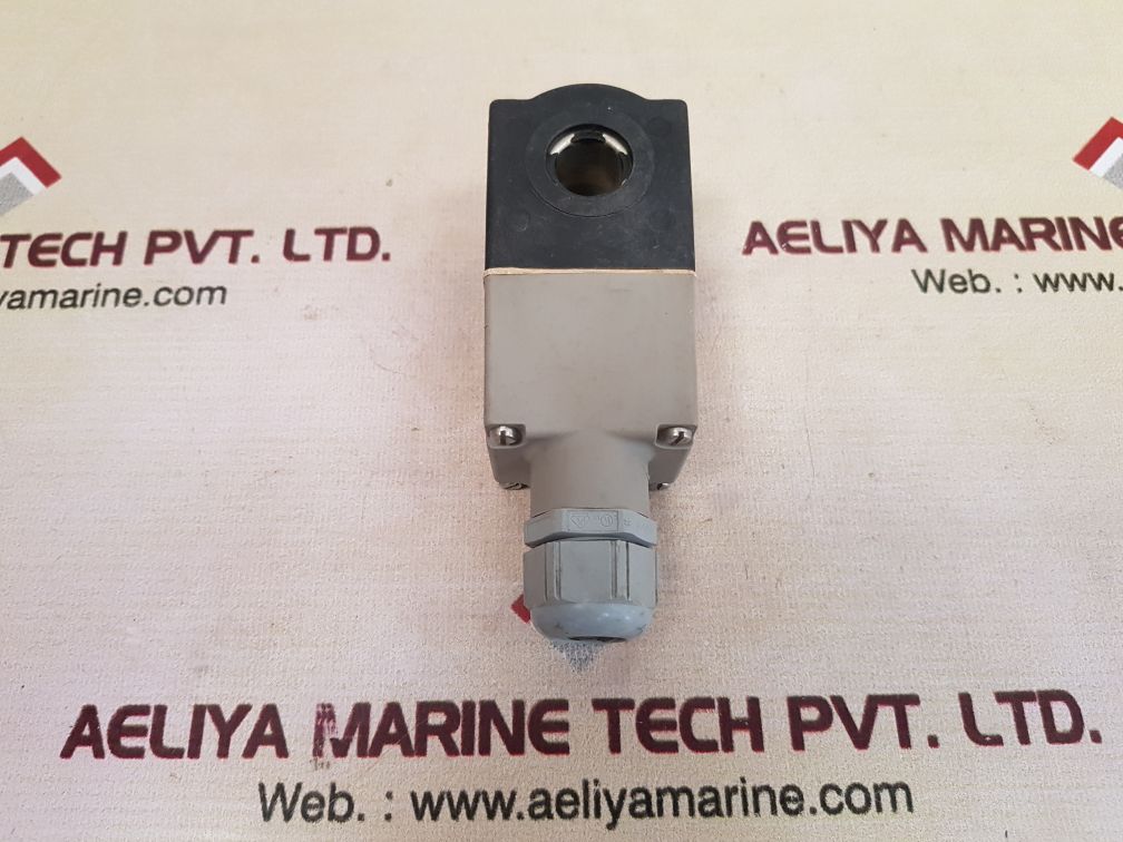 Danfoss 018z7960 solenoid valve coil