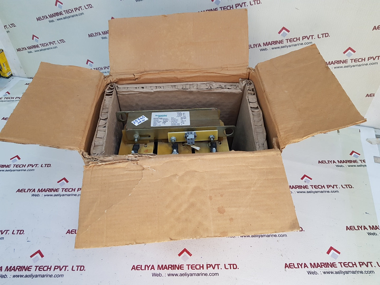 Schneider lvr07250a44l0 detuned reactor