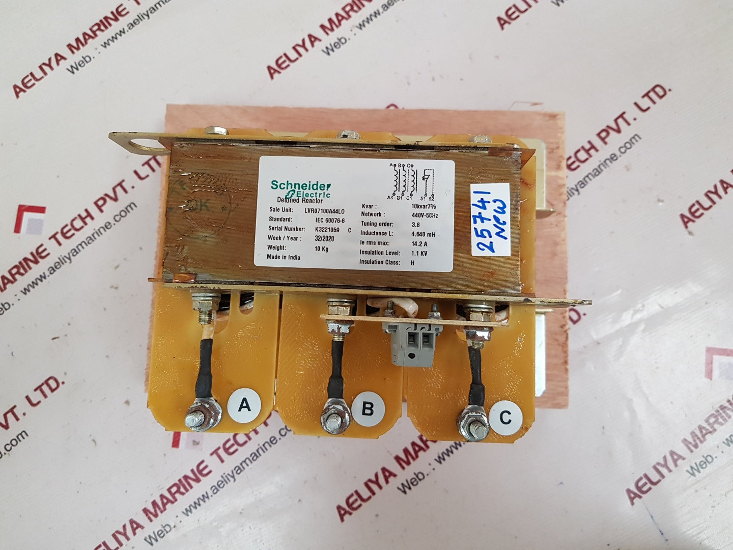schneider electric lvr07100a44l0 detuned reactor