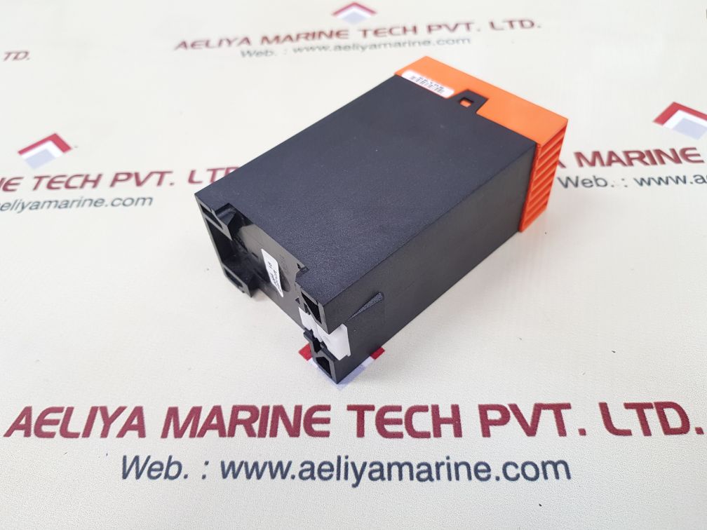 E.dold & sohne bd9080.12 voltage monitoring relay