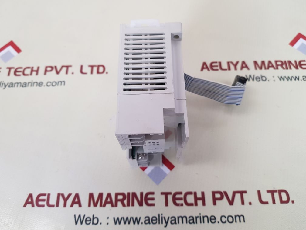 Mitsubishi fx2n-8eyr-es/ul programmable controller new