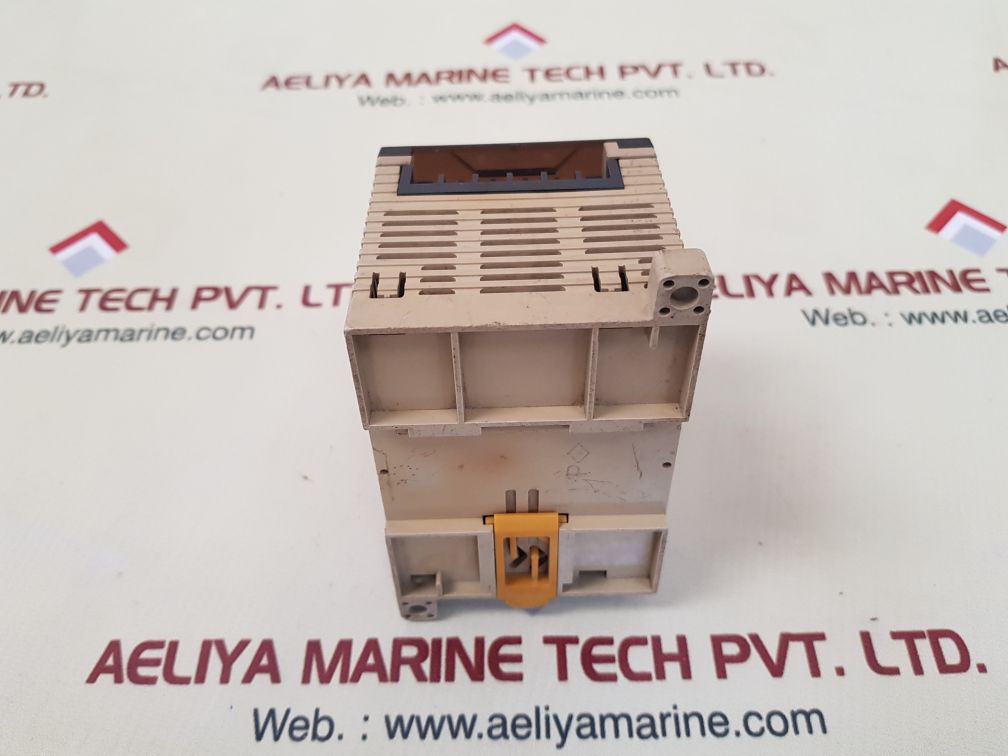 Omron cpm1a-10cdr-a-v1 programmable controller 100-240vac