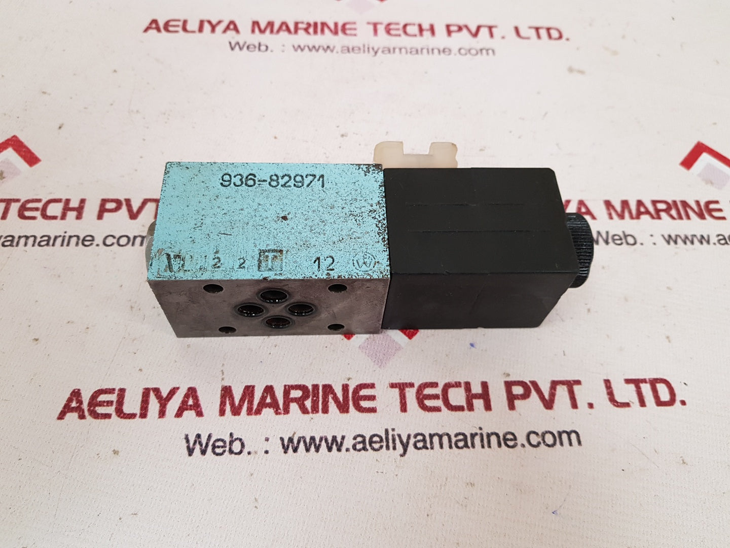 Hagglunds denison 4d01 35 112 0101 00a1 g0q32735 hydraulic direcrtional control valve